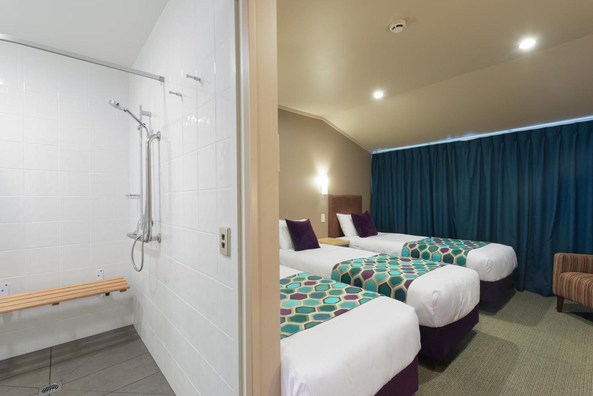 Heartland Hotel Глетчер Фокс Екстериор снимка