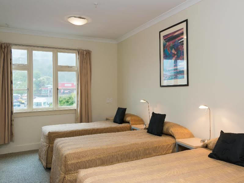 Heartland Hotel Глетчер Фокс Екстериор снимка